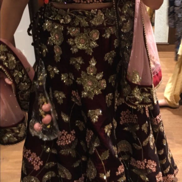 Maroon heavy embroidery 3 piece lehnga / dress - Picture 2 of 6